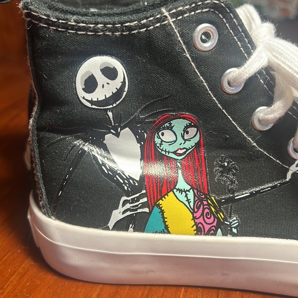 Disney nightmare before Christmas high top sneakers. Size 1. - Picture 6 of 8